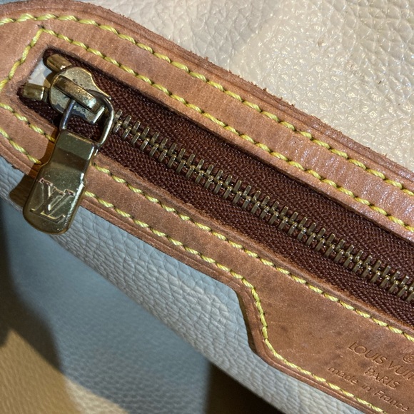 Authentic LV Vintage 90s Bucket Monogram Bag Purse Louis Vuitton Made In France - Picture 13 of 16